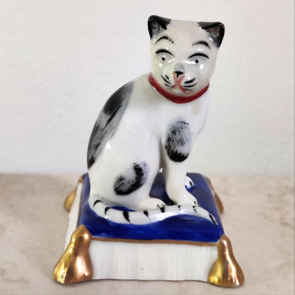 Antique Chelsea Samson Cat Figurine